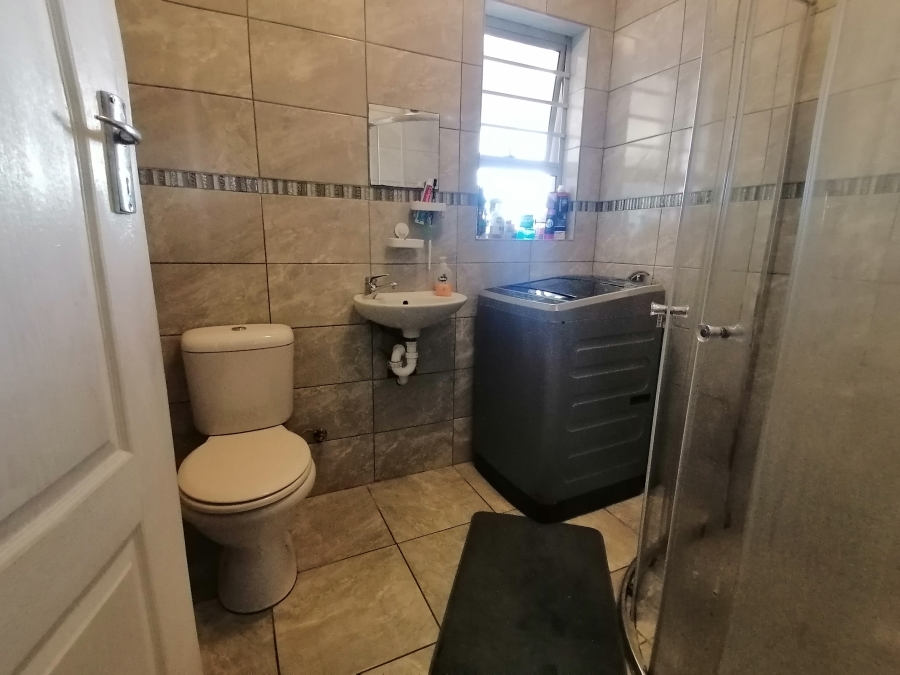 3 Bedroom Property for Sale in Perm Gardens Western Cape